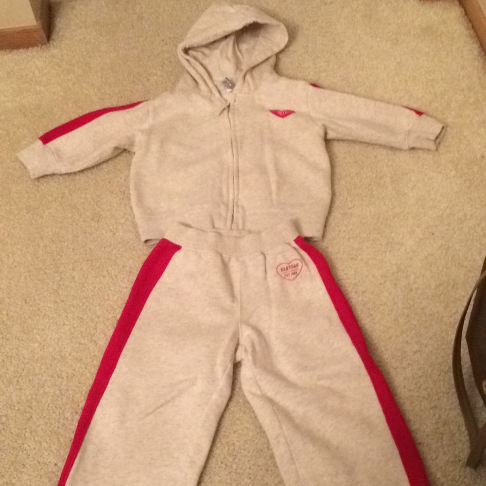 Baby Gap size 2T sweatpants & zipped hoodie set